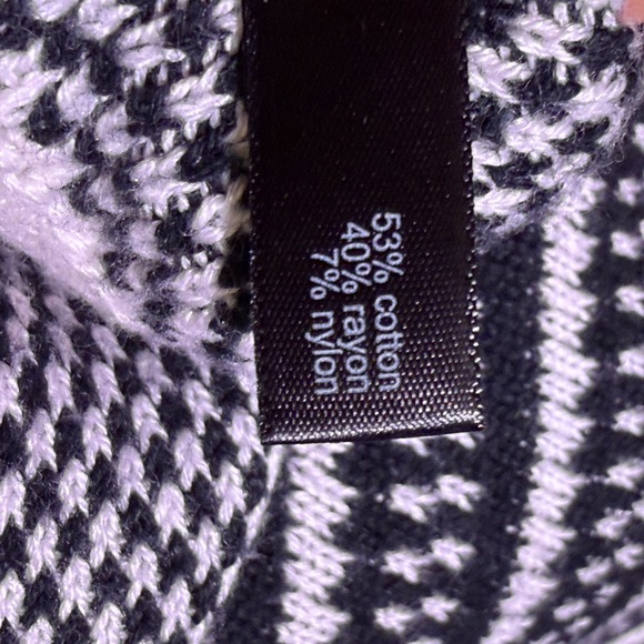 The Limited Black and White Patterned Sweater - Picture 5 of 5